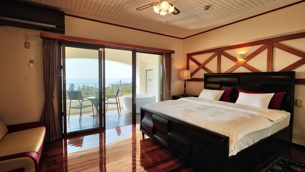 La Belle Mer Sesoko Resort Extérieur photo